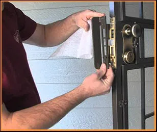 Tucson Elite Locksmith Tucson, AZ 520-226-3771 Tucson Elite Locksmith Tucson, AZ 520-226-3771 - 19-emergency-locksmith-opening